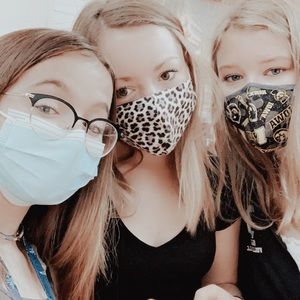 Meet your Posher, Jaydq